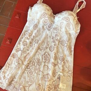 Apt. 9 Cream and Tan Floral Chemise Xl